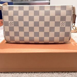 Louis Vuitton Damier Azur canvas Pochette Accessoires